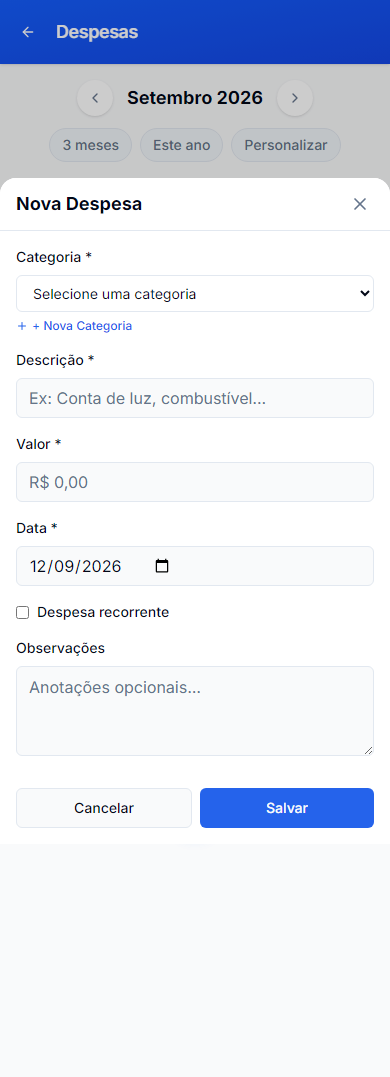Nova Despesa no celular: categoria, descrição, valor, data, recorrência, observações e Salvar.